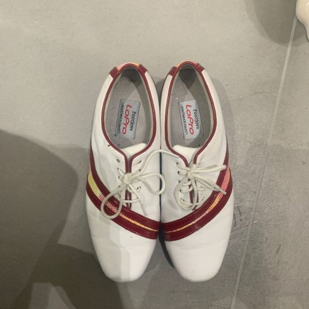 Woman FootJoy LoPro collection